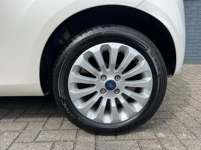 Ford KA 1.2 Titanium X start/stop 2015 85000km 5495eu