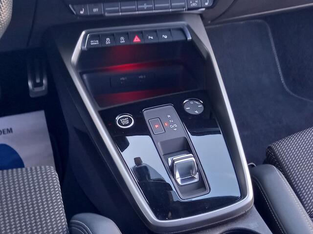 Audi A3 SPORTBACK 35 150PK TFSI S edition 3X S-LINE - VIRTUAL - CAMERA - NL AUTO - 1 EIGENAAR