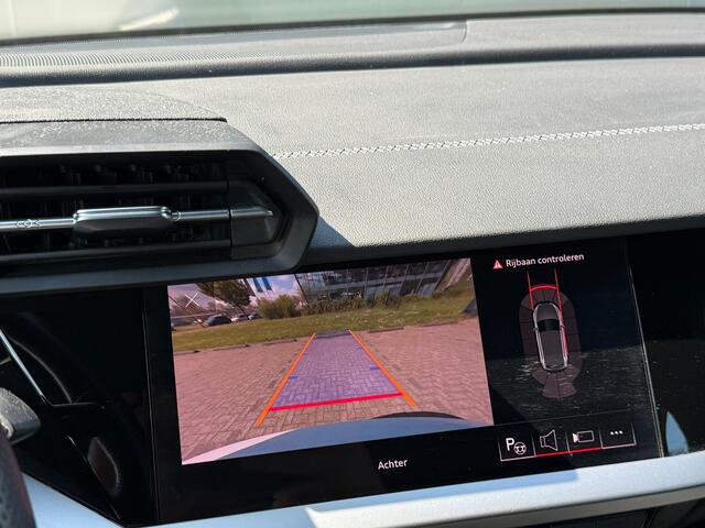 Audi A3 SPORTBACK 35 TFSI S-LINE Matrix|Sportstoelen|Camera|Dealer Onderhouden