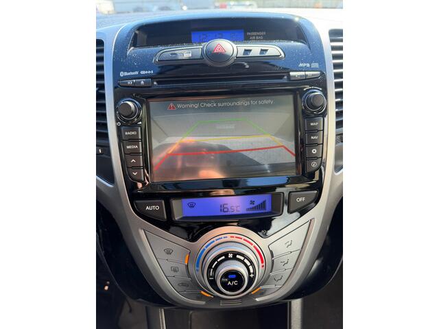 Hyundai IX20 1.6i i-Catcher 1.6i i-Catcher 5DRS|2012|Clima|Panoramadak|Stoelverwarming|Cruisecontrole|e APK