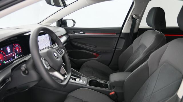 Volkswagen Golf 1.4 TSI eHybrid 204pk PHEV Style / Travel Assist / Memory / Navigatie