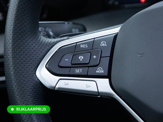 Volkswagen Golf 1.5 eTSI R-Line Edition 150 PK | Panoramadak | Elect. Trekhaak | Stoel- & Stuurverw. | Adap. Cruise | Achteruitrijcamera, Apple Carplay, Android 