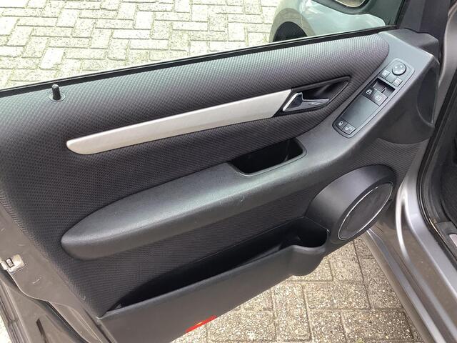 Mercedes-Benz A-Klasse 160 Avantgarde automaat, cruise, parkeersensoren