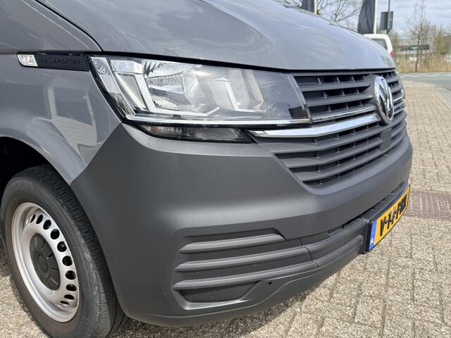 Volkswagen Transporter 2.0 TDI 150pk T6.1 L1H1 32 Comfortline | Trekhaak | Airco | Adapt. Cruise | Stoelverwarming Links | PDC incl. Camera