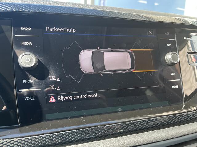 Volkswagen Polo 1.0 TSI Life / ADAPTIVE CRUISE/ APP-CONNECT/ PARKEER SENSOREN V+A/ DIGITAL DASH/ AIRCO/ DAB/ NAVI/ 16'' LMV