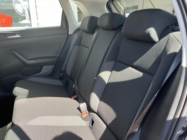 Volkswagen Polo 1.0 TSI Life / ADAPTIVE CRUISE/ APP-CONNECT/ PARKEER SENSOREN V+A/ DIGITAL DASH/ AIRCO/ DAB/ NAVI/ 16'' LMV