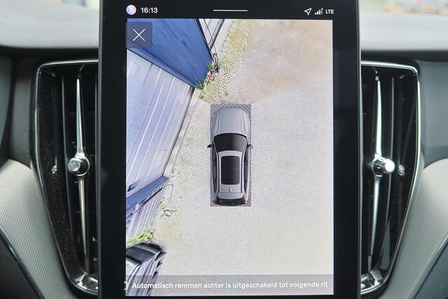 Volvo XC60 T6 Recharge AWD Plus Black Edition - Panorama/schuifdak - IntelliSafe Assist & Surround - 360� Camera - Harman/Kardon audio - Adaptieve LED kopla