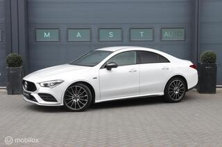 MERCEDES-BENZ CLA-KLASSE 250e Premium|AMG|LED|Stoelverwarming|Night pakket
