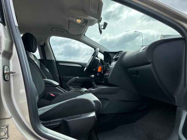 Citroen C4 1.6 VTi Collection zeer nette staat 
