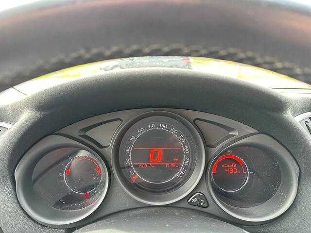 Citroen C4 1.6 VTi Collection zeer nette staat 