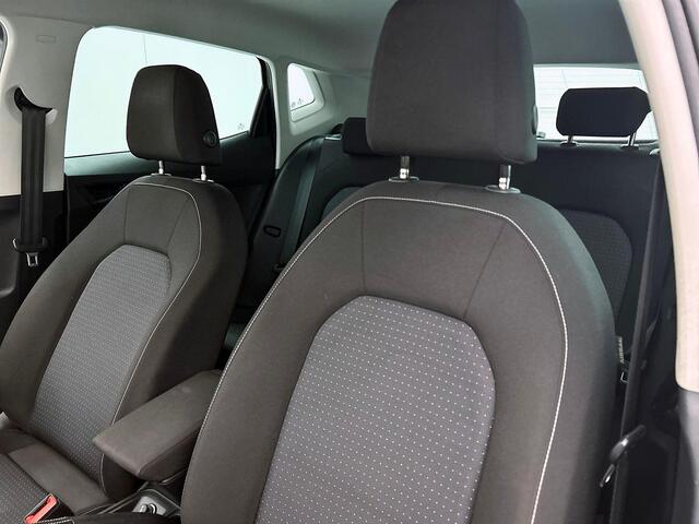 Seat Ibiza 1.0 EcoTSI Style Business Intense Navigatie Apple Carplay/Android Auto Parkeersensoren Virtual Cockpit Cruise Control Stoelverwarming Full Led C