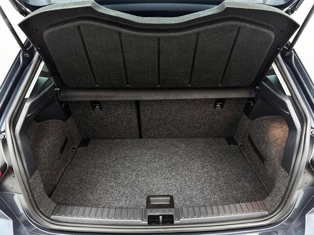 Seat Ibiza 1.0 EcoTSI Style Business Intense Navigatie Apple Carplay/Android Auto Parkeersensoren Virtual Cockpit Cruise Control Stoelverwarming Full Led C