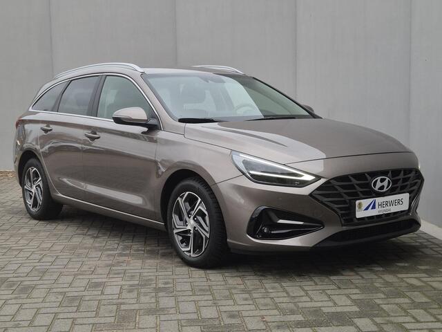 Hyundai I 30 Wagon 1.0 T-GDi MHEV Comfort Smart Handgeschakeld / Fabrieksgarantie tot 01-2029 / Dealer onderhouden / Stuur en Stoel verwarming / Achteruitrijc