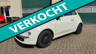 Fiat 500 1.2 Lounge pano dak, airco