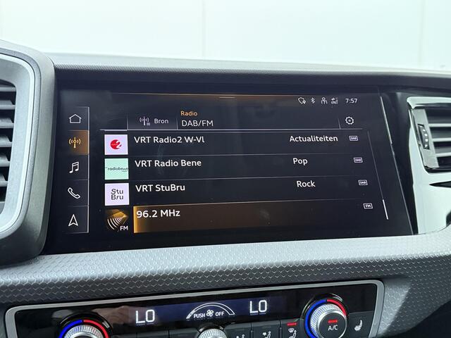 Audi A1 Sportback 25 TFSI S edition | 95 PK | Cruise control | Climate control | Stoelverwarming |