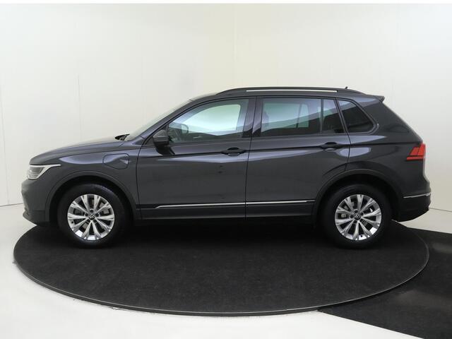Volkswagen Tiguan 1.4 TSI eHybrid Life Business | SoH 96% | Navigatie | Keyless | Adaptieve Cruise control | Dodehoek detectie | CarPlay | Achteruitrij camera |