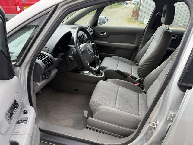 Audi A2 1.4 APK 10-26 2000 CLIMA ZUINIG