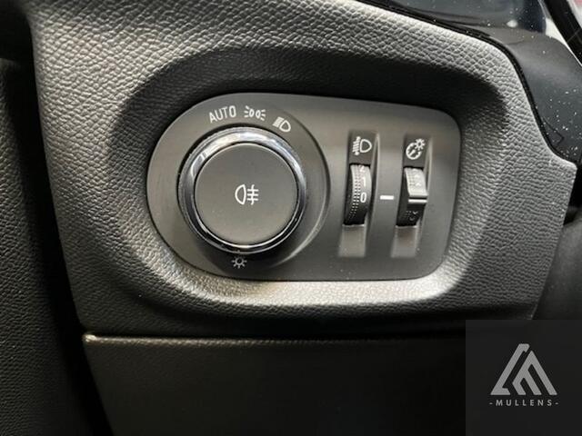 Opel Corsa Start/Stop Elegance slechts 28727 kilometers