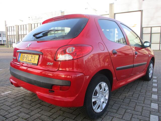 Peugeot 206 + 1.1 XR 5-deurs