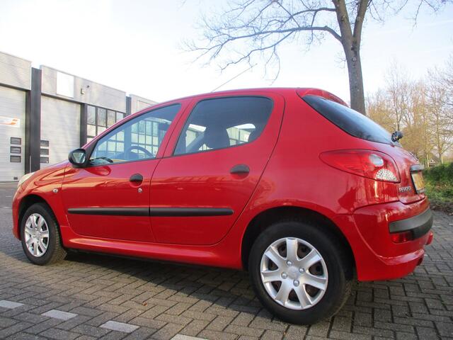 Peugeot 206 + 1.1 XR 5-deurs