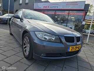 BMW 3-SERIE 320i High Executive
