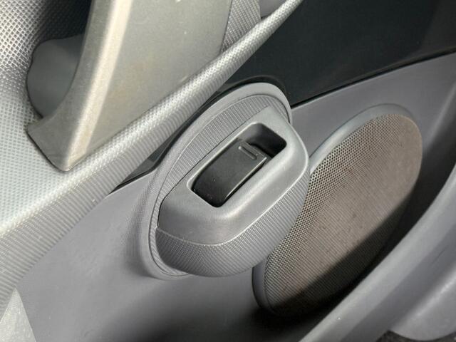 Toyota Aygo 1.0-12V Aspiration Green AUTOMAAT | ALCANTARA | NAP
