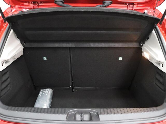 Renault Clio 1.0 TCe Zen / 1E EIGENAAR / ALL SEASONBANDEN / NAVIGATIE /