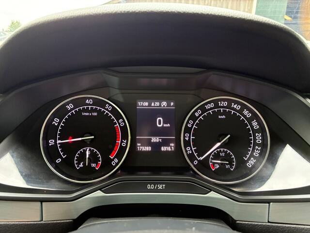 Skoda Superb Combi 1.5 TSI ACT Ambition Business | Automaat + Cruise + Clima nu � 14.975,-