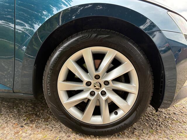 Skoda Superb Combi 1.5 TSI ACT Ambition Business | Automaat + Cruise + Clima nu � 14.975,-