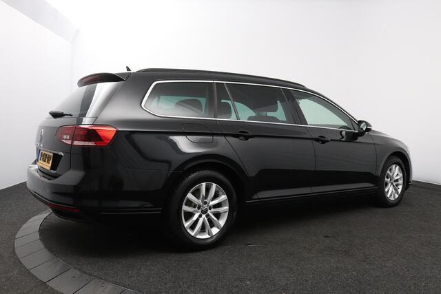 Volkswagen Passat Variant 1.5 TSI 150pk DSG Business | Trekhaak | Navigatie | Cruise Control Adaptief |