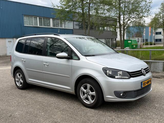 Volkswagen Touran 1.2 TSI Easyline 7persoons Navi PDC APK
