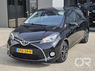 TOYOTA YARIS 1.3 VVT-i Lounge Camera Mistl LM16