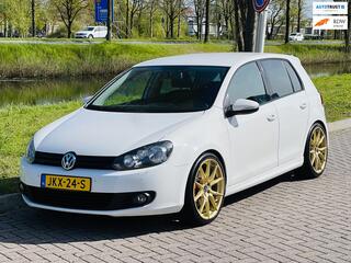 Volkswagen Golf VI