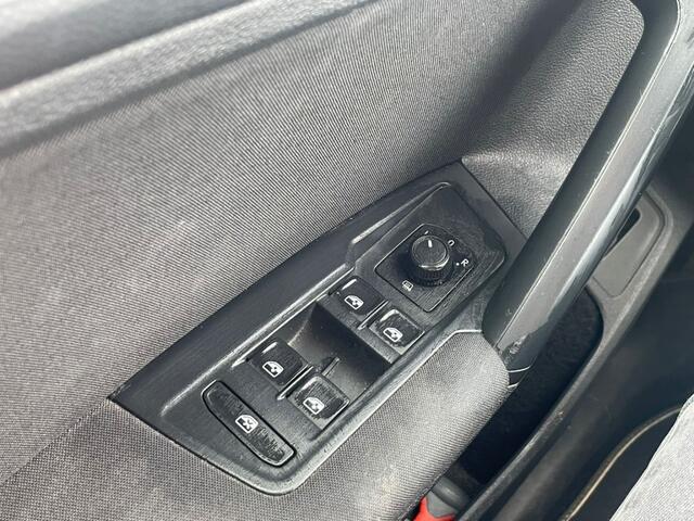 Volkswagen Tiguan 1.5 TSI Comfortline Business, NAVI, ACC, CARPLAY.