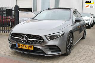 MERCEDES-BENZ A-KLASSE 180 Premium Plus AMG Pano Sfeer Memory Widescreen!!