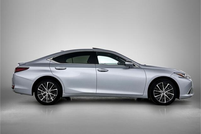 Lexus ES 300h Business Line | NL dealeronderhouden |