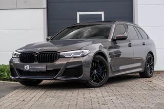 BMW 5-SERIE Touring 530e xDrive Executive M-Pakket Pano
