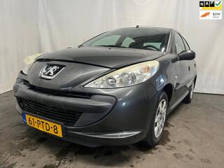 PEUGEOT 206 + 1.1 Accent - Front Schade
