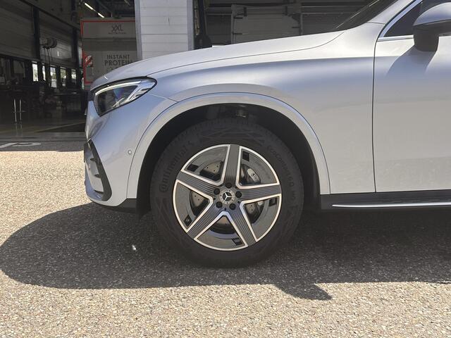 Mercedes-Benz GLC-Klasse 300e 4MATIC AMG Line | Trekhaak | Panoramadak | Achteruitrijcamera | Apple CarPlay