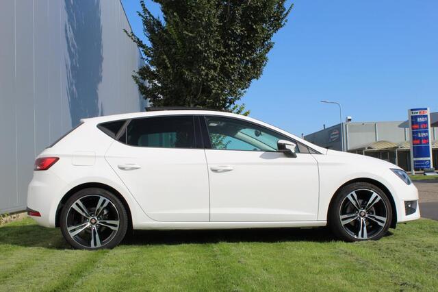 Seat Leon 1.4 EcoTSI FR PANORAMA -AUTOMAAT-LED-FULL OPTIONS-150 pk
