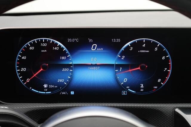 Mercedes-Benz A-Klasse 160 Business Solution AMG Camera, Apple Carplay, LED, Stoelverwarming, PDC, 18