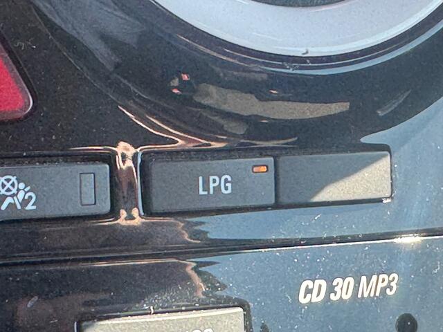 Opel Corsa 1.2 EcoFlex Color Edition LPG AIRCO CRUISE CTRL APK 04-2027