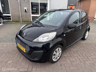 Peugeot 107 1.0 Access Accent Airco