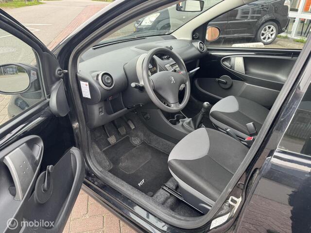 Peugeot 107 1.0 Access Accent Airco