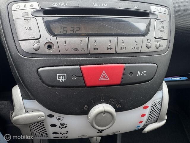 Peugeot 107 1.0 Access Accent Airco