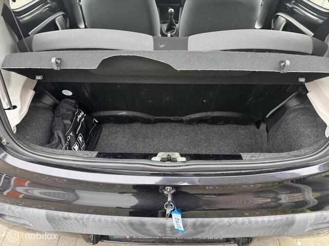 Peugeot 107 1.0 Access Accent Airco