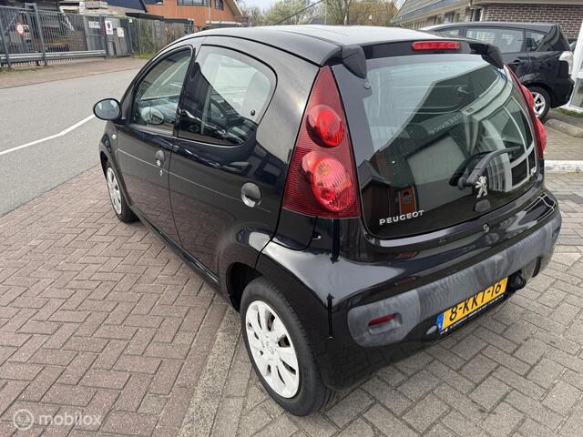 Peugeot 107 1.0 Access Accent Airco