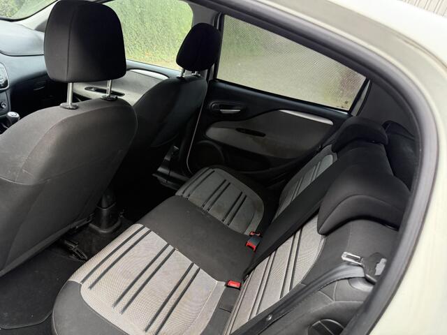 Fiat Punto Evo 1.3 M-Jet 2011 5 deurs euro 5 APK 11-26