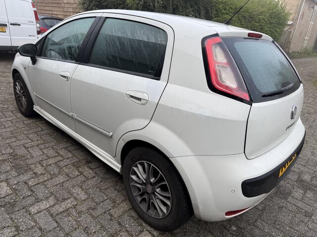 Fiat Punto Evo 1.3 M-Jet 2011 5 deurs euro 5 APK 11-26