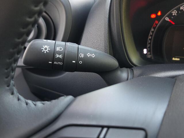 Toyota Aygo X 1.0 VVT-i MT Play | Apple CarPlay | Cruise Control | Rijklaar incl. garantie |
